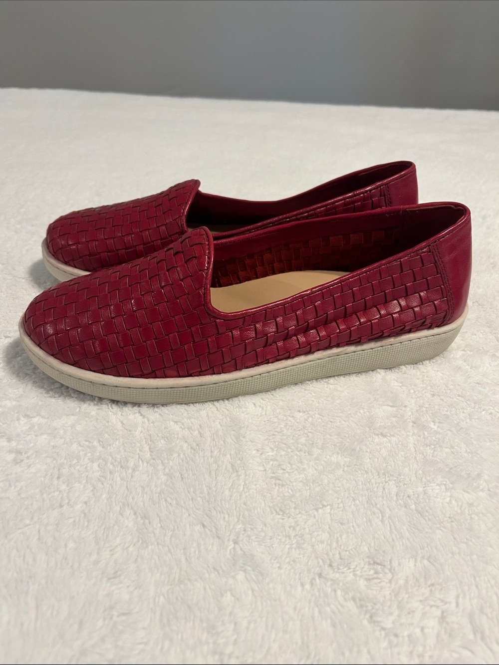 Trotters Adelina T2300-642 Womens Red Leather Slip On Loafer Flats Shoes. SZ 7WW - Picture 6 of 8
